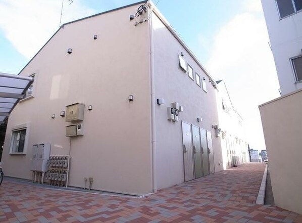 フェリシア東雪谷の物件外観写真